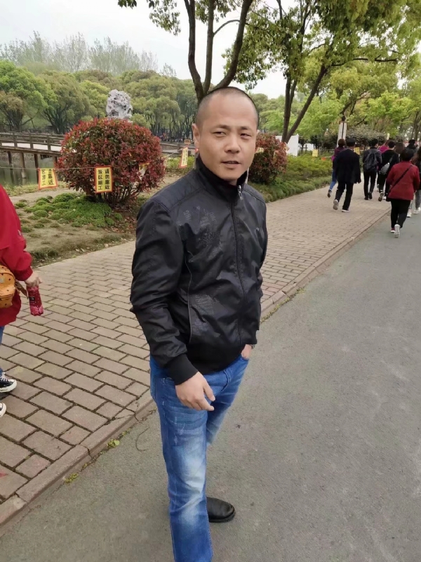 傻子的第一张照片--江苏闪婚服务中心