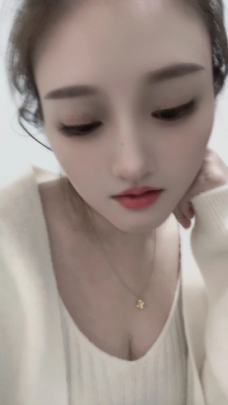 不倾城的第一张照片--江苏闪婚服务中心