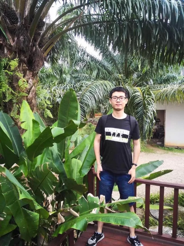 不走心的第一张照片--江苏闪婚服务中心