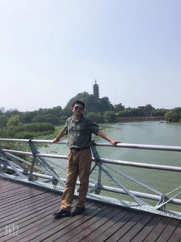 如风的第一张照片--江苏闪婚服务中心