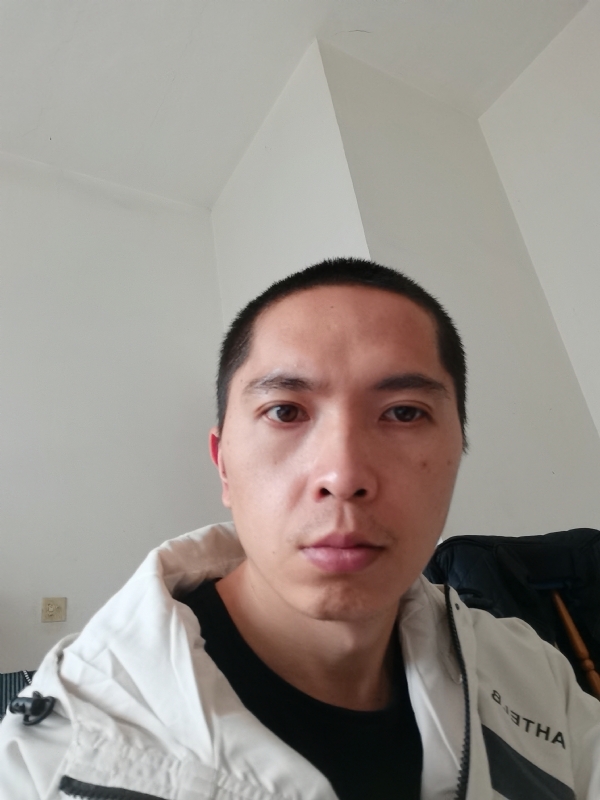 至诚的第一张照片--江苏闪婚服务中心