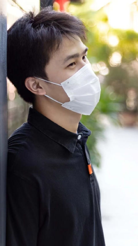 康庆浩的第一张照片--江苏闪婚服务中心